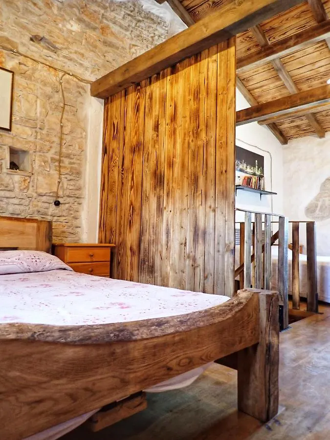 Cottage Al Merlo Olivo بوجي كرواتيا