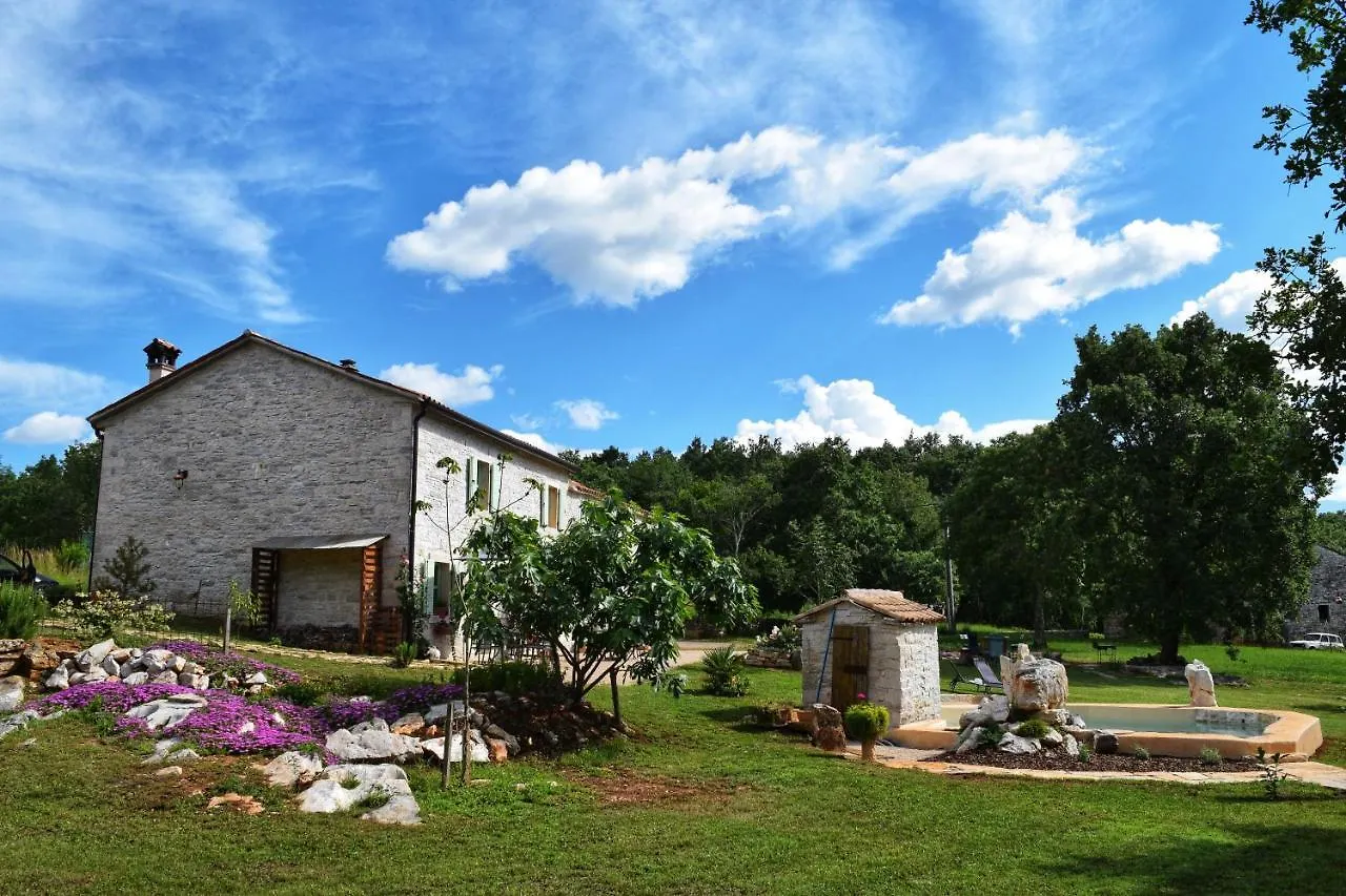 Cottage Al Merlo Olivo Buje